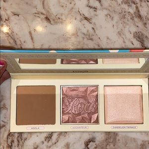Benefit Cosmetics Pretty In The USA Face Palette